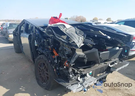 2025 Tesla Cybertruck All-Wheel Drive from USA, damaged, VIN 7G2CEHED1SA069576